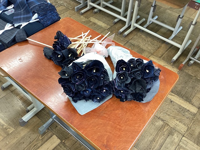 04 羽曳野市立峰塚中学校.jpg