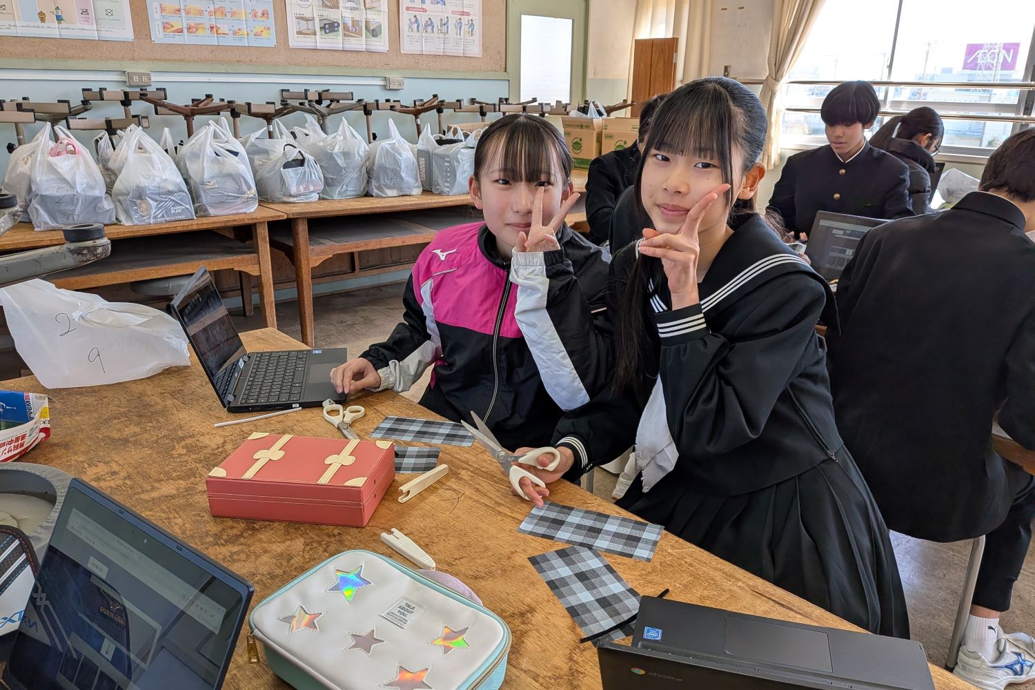 06 今治市立西中学校.jpg