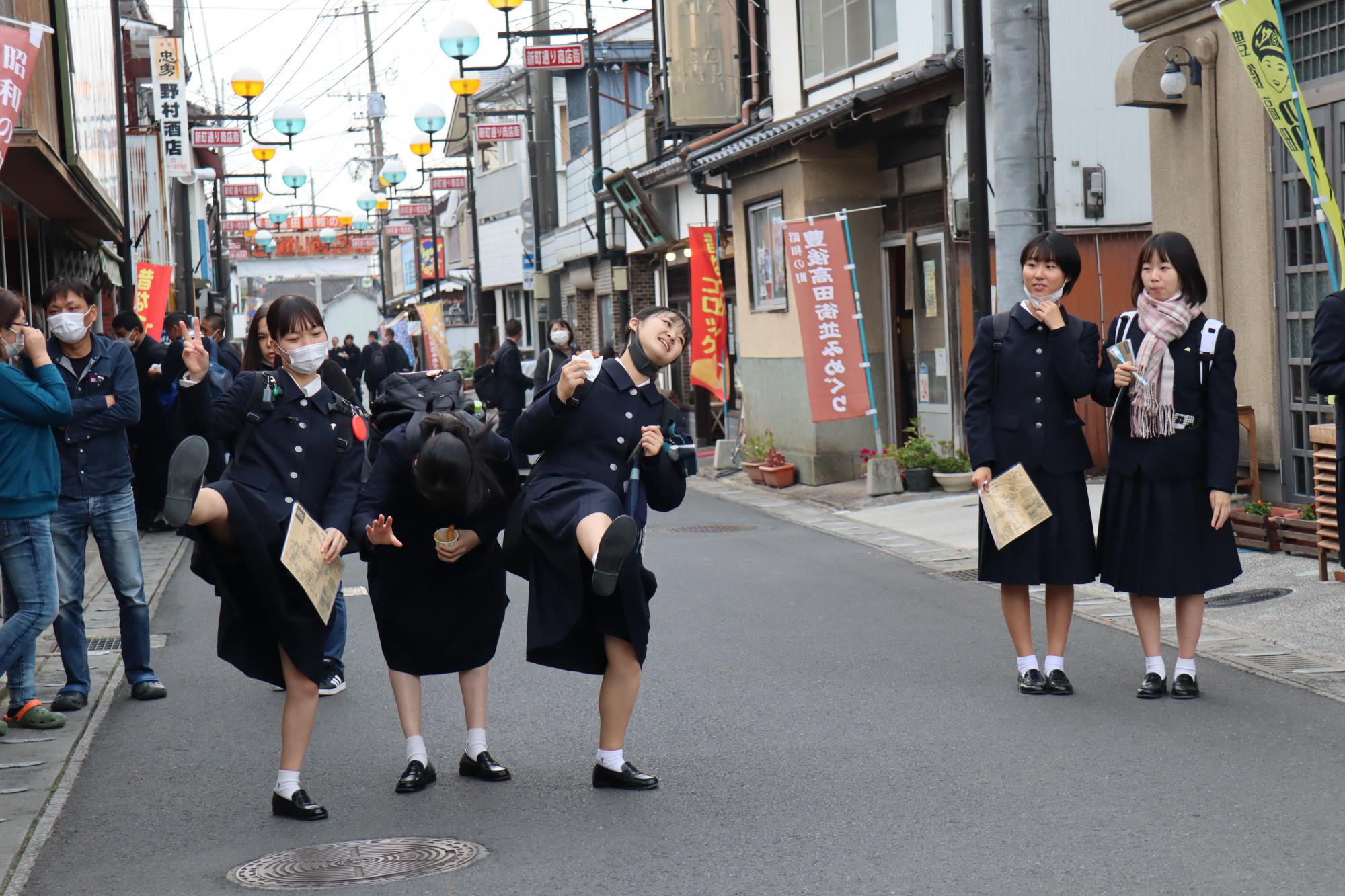 広島商業高等学校(広島県) データ KANKO 学校制服フォトライブラリー