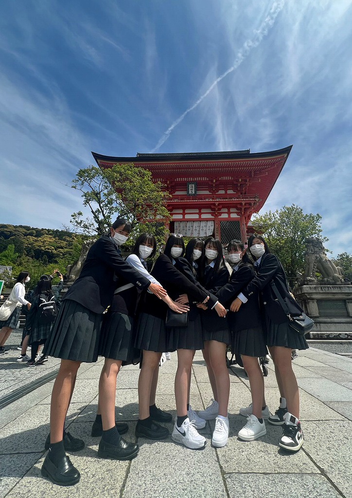 鈴鹿高等学校(三重県) データ KANKO 学校制服フォトライブラリー